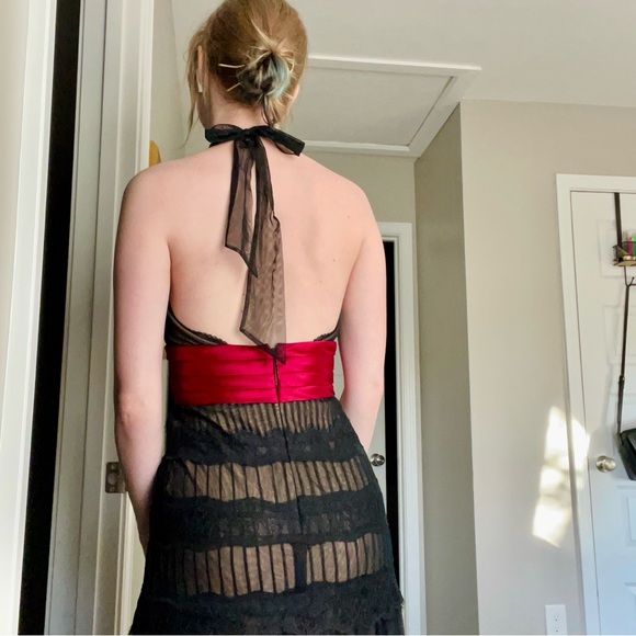 NWT BCBG Floor length red and black tulle gown size 2 - Picture 4 of 13